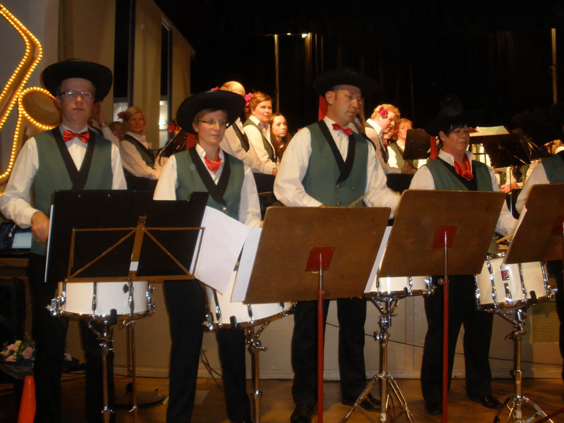 PB280103_album_Concert_in_parochiehuis_202208031319011