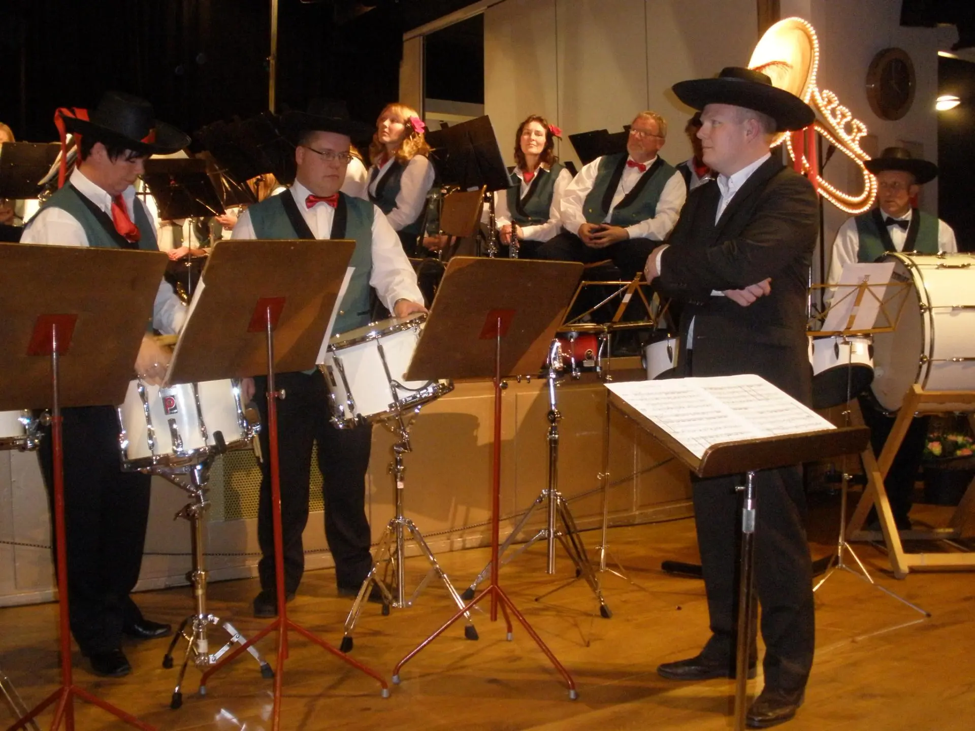 PB280102_album_Concert_in_parochiehuis_202208031319021