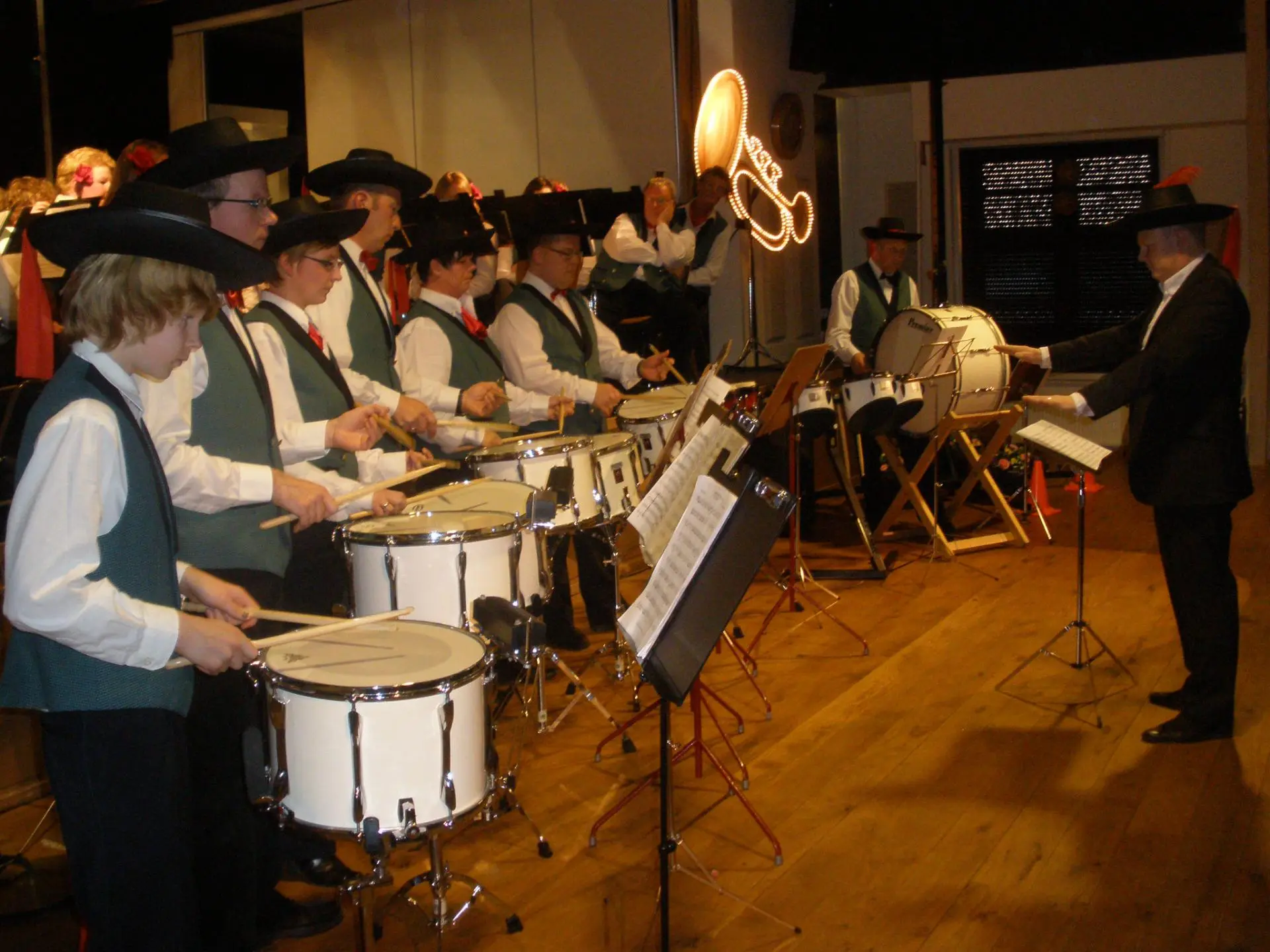 PB280106_album_Concert_in_parochiehuis_202208031319031