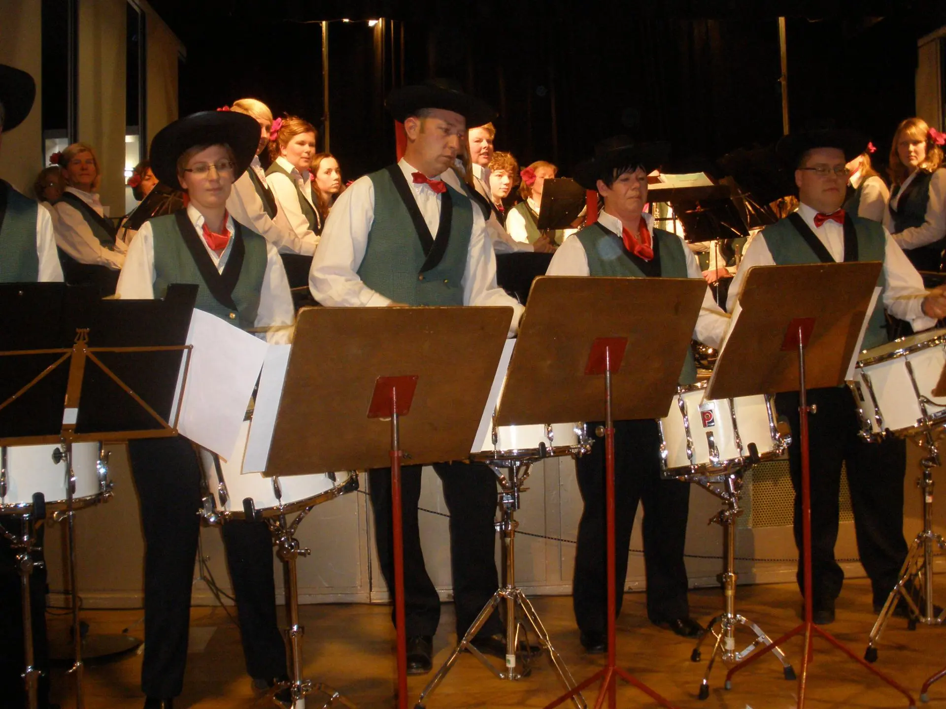 PB280105_album_Concert_in_parochiehuis_202208031319031