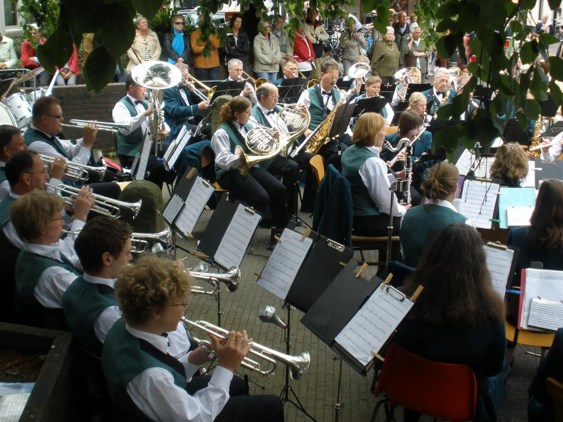 P6070011_album_Concert_bij_gemeentehuis_202208031304011