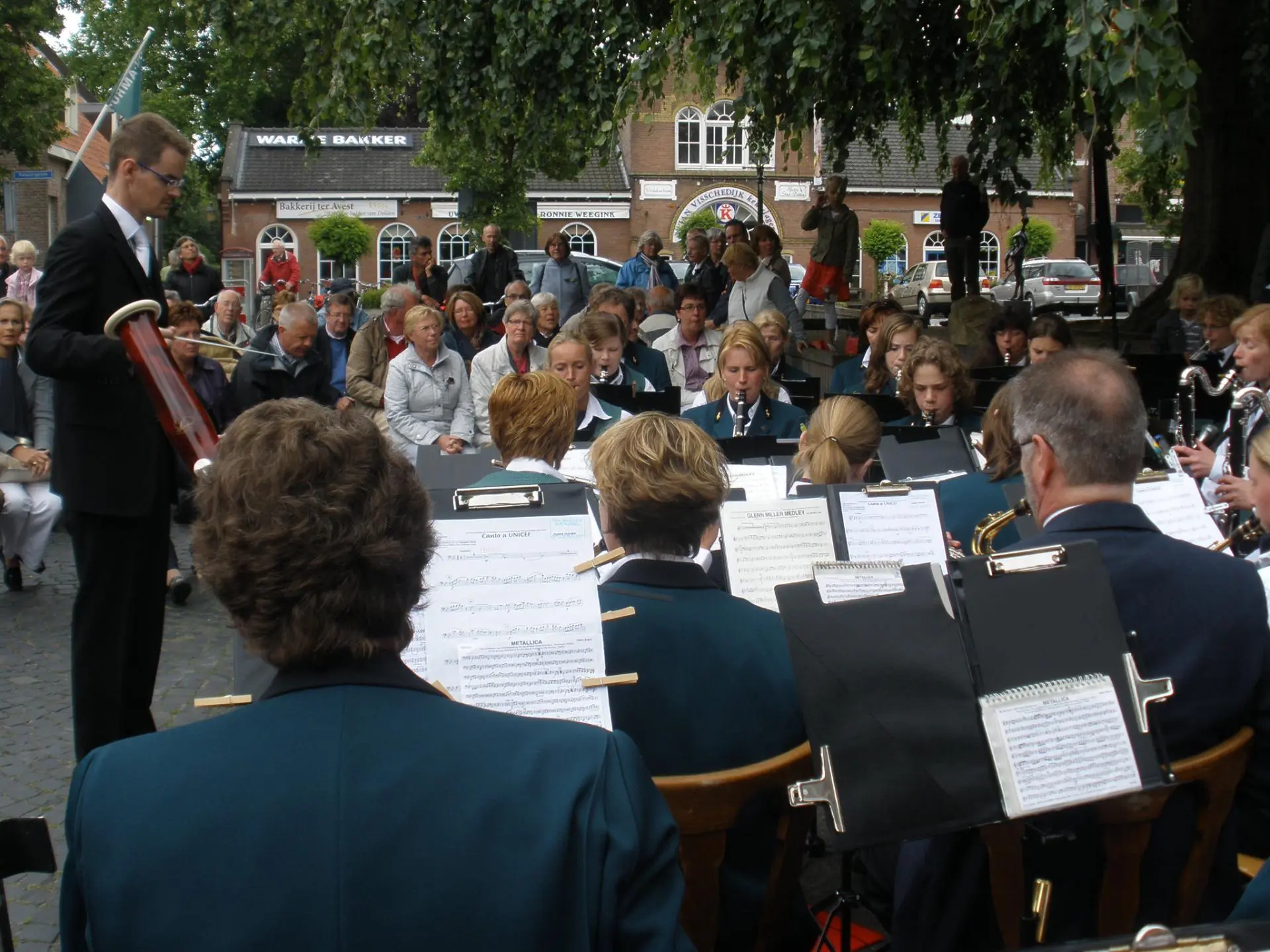 P6070019_album_Concert_bij_gemeentehuis_202208031304031