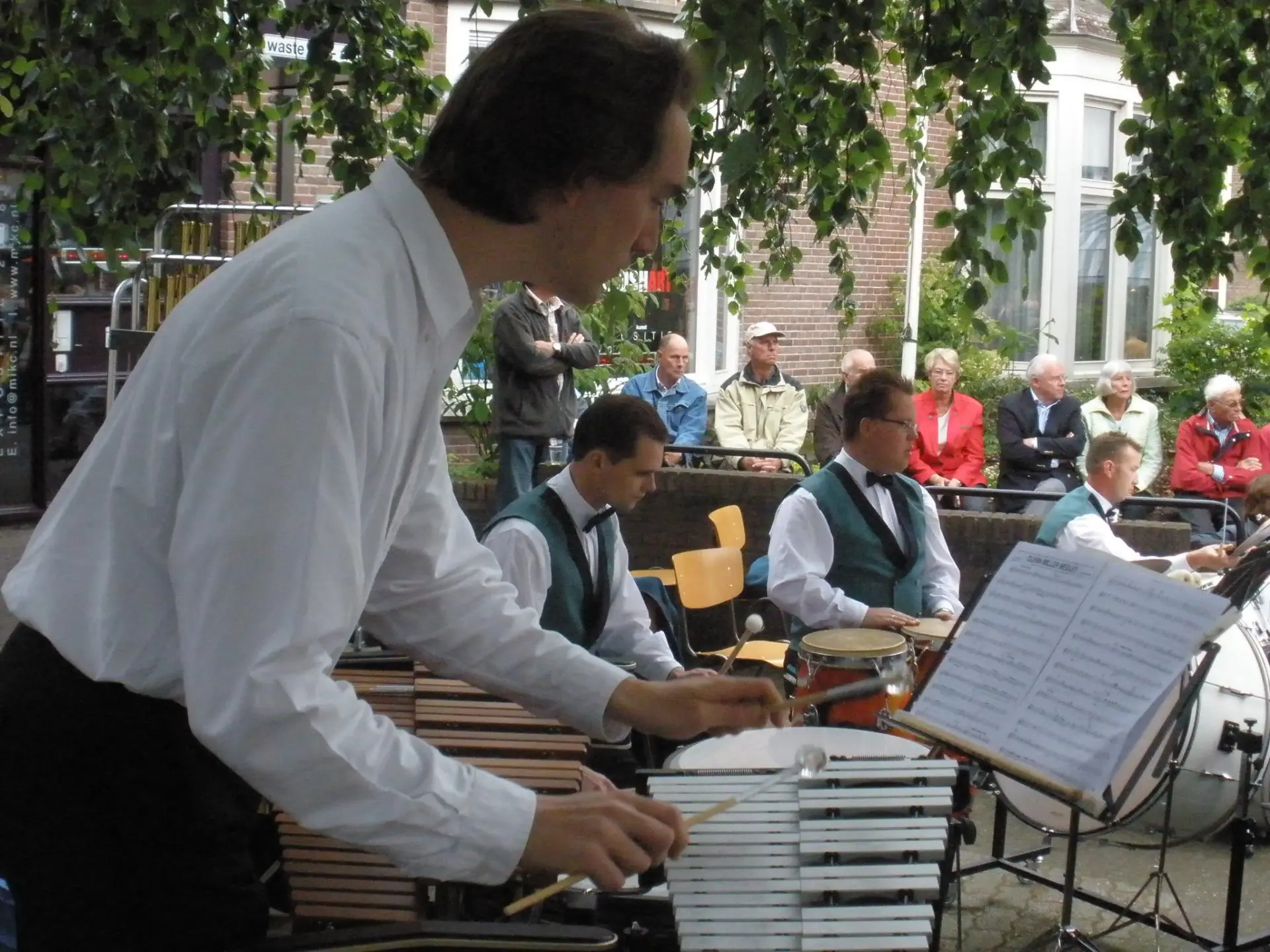 P6070028_album_Concert_bij_gemeentehuis_202208031304031