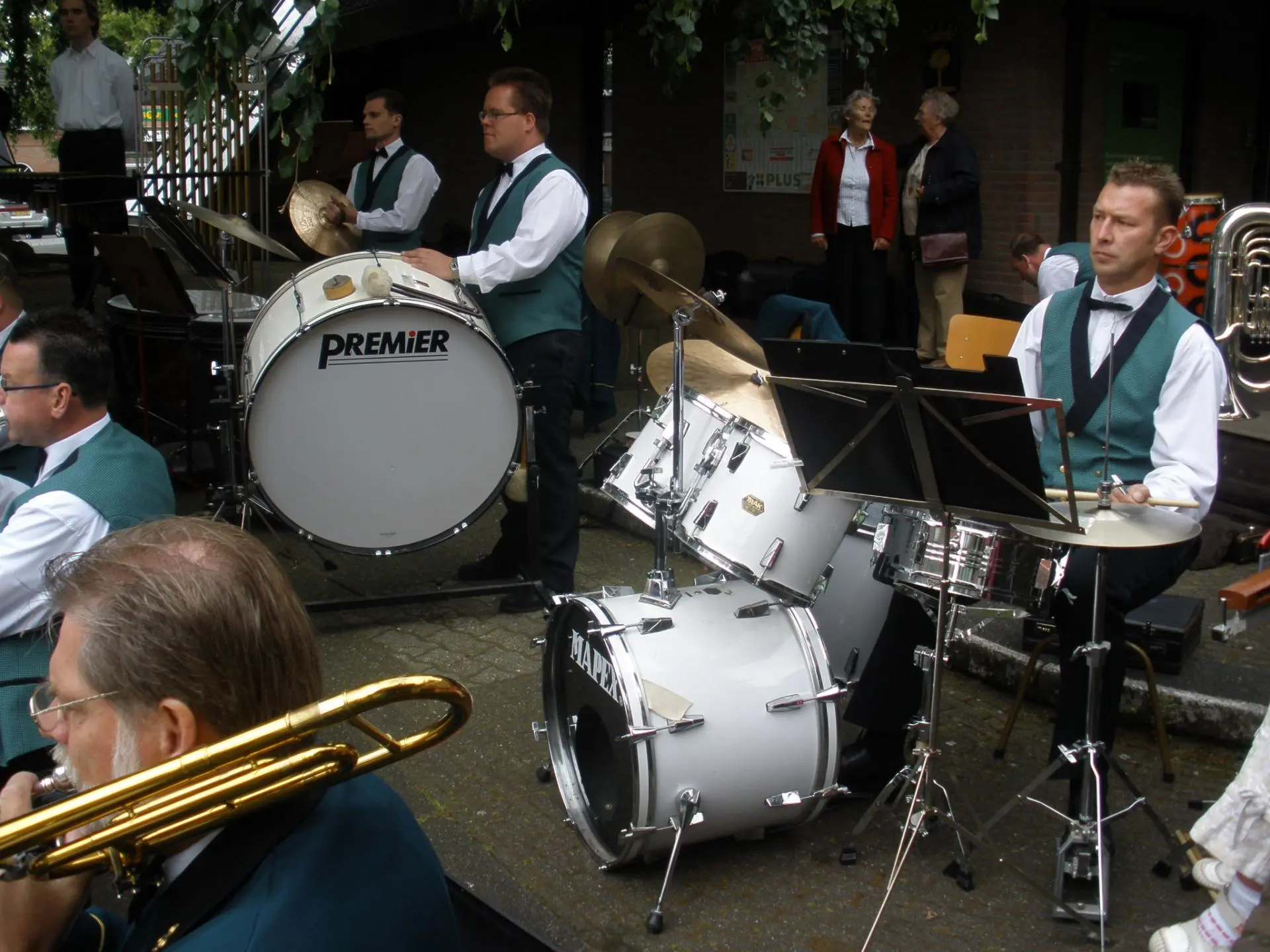 P6070018_album_Concert_bij_gemeentehuis_202208031304031