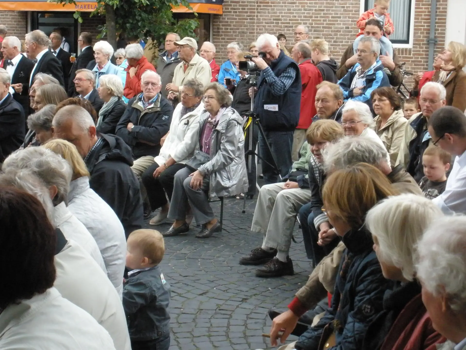 P6070032_album_Concert_bij_gemeentehuis_202208031304041