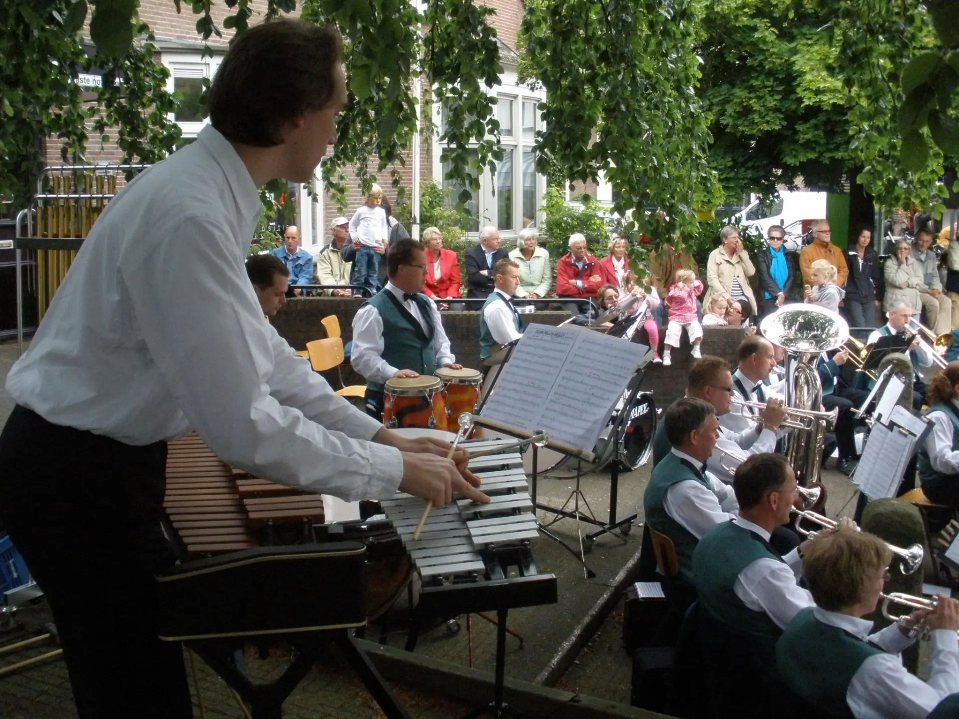 P6070026_album_Concert_bij_gemeentehuis_202208031304041