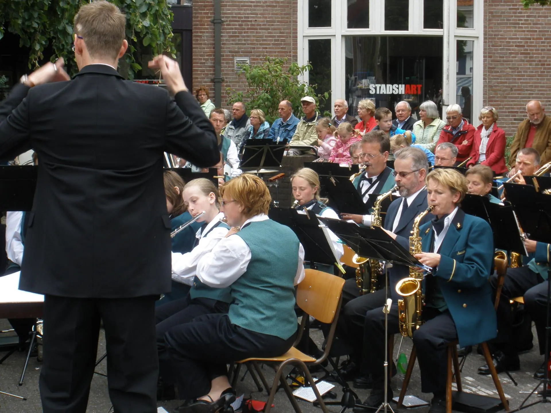 P6070043_album_Concert_bij_gemeentehuis_202208031304051