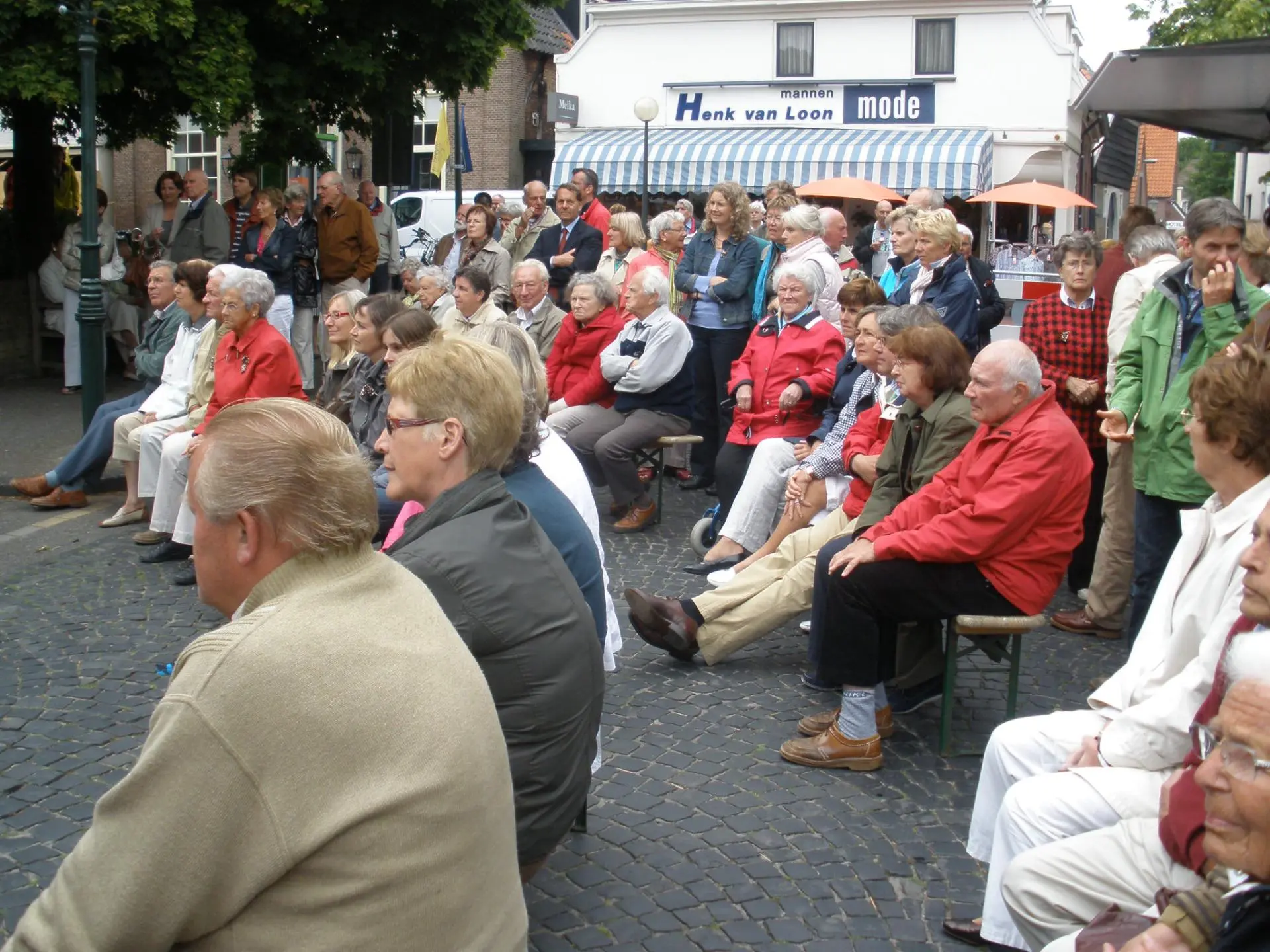 P6070047_album_Concert_bij_gemeentehuis_202208031304051