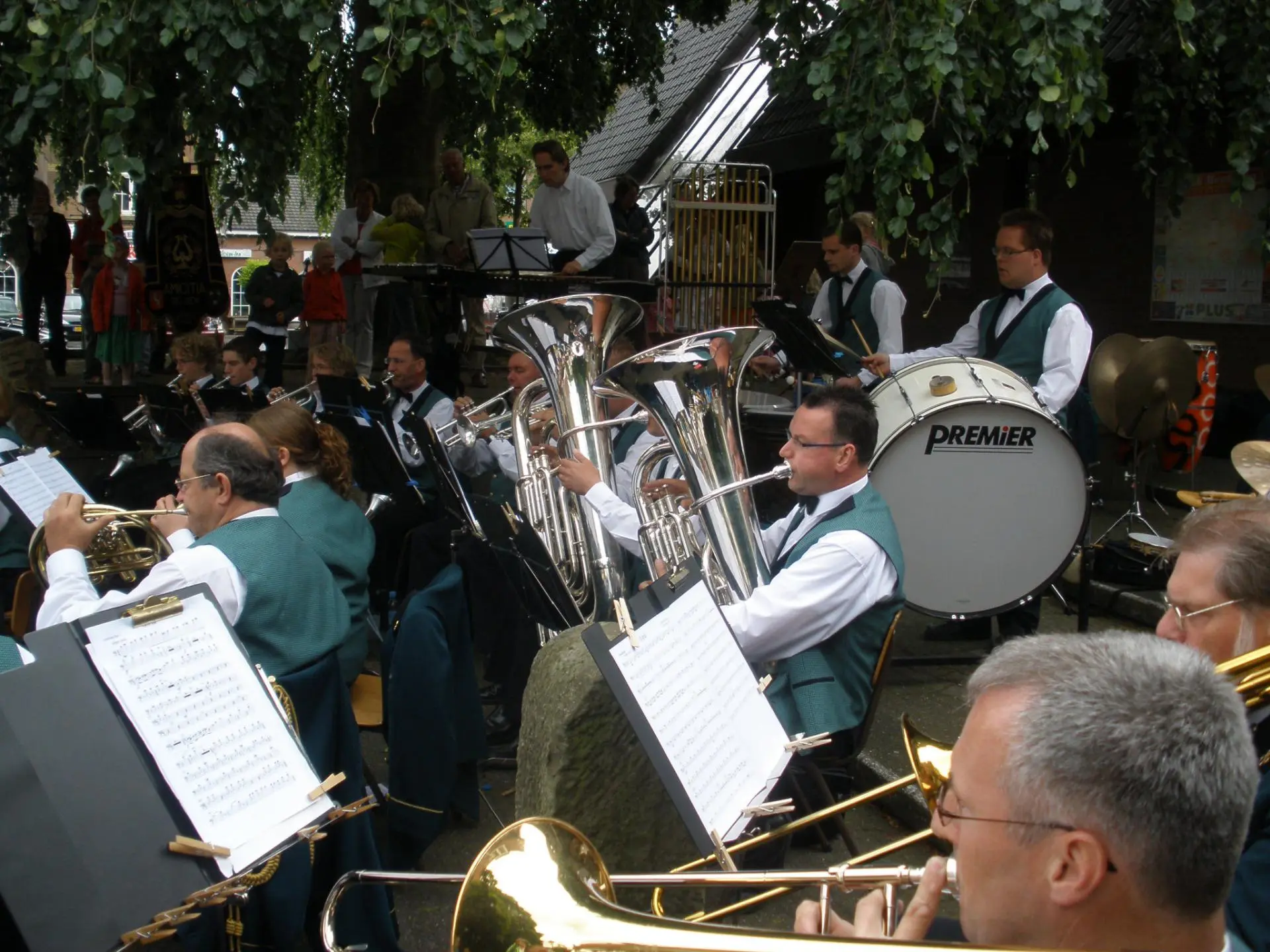 P6070051_album_Concert_bij_gemeentehuis_202208031304061