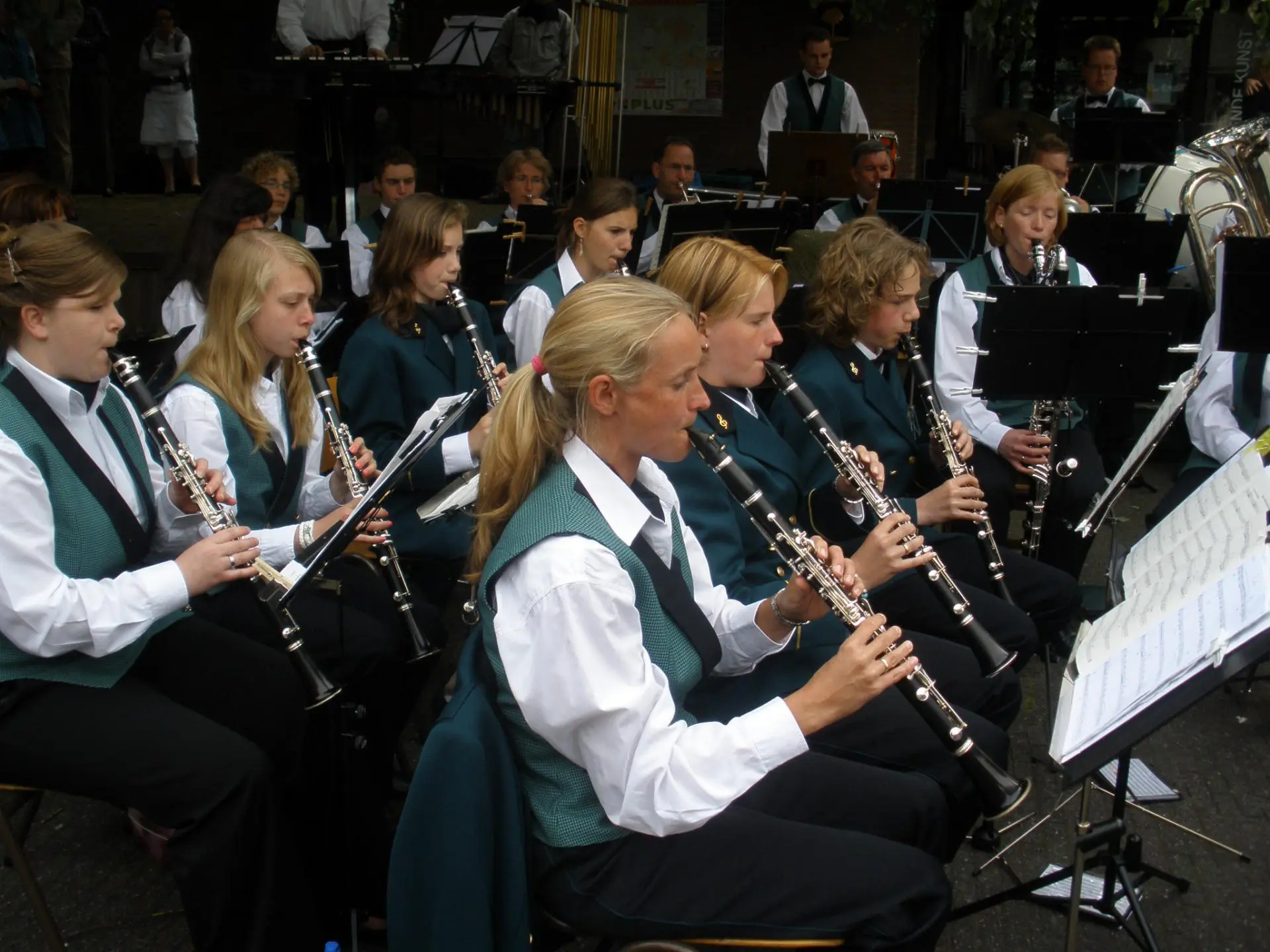 P6070056_album_Concert_bij_gemeentehuis_202208031304061