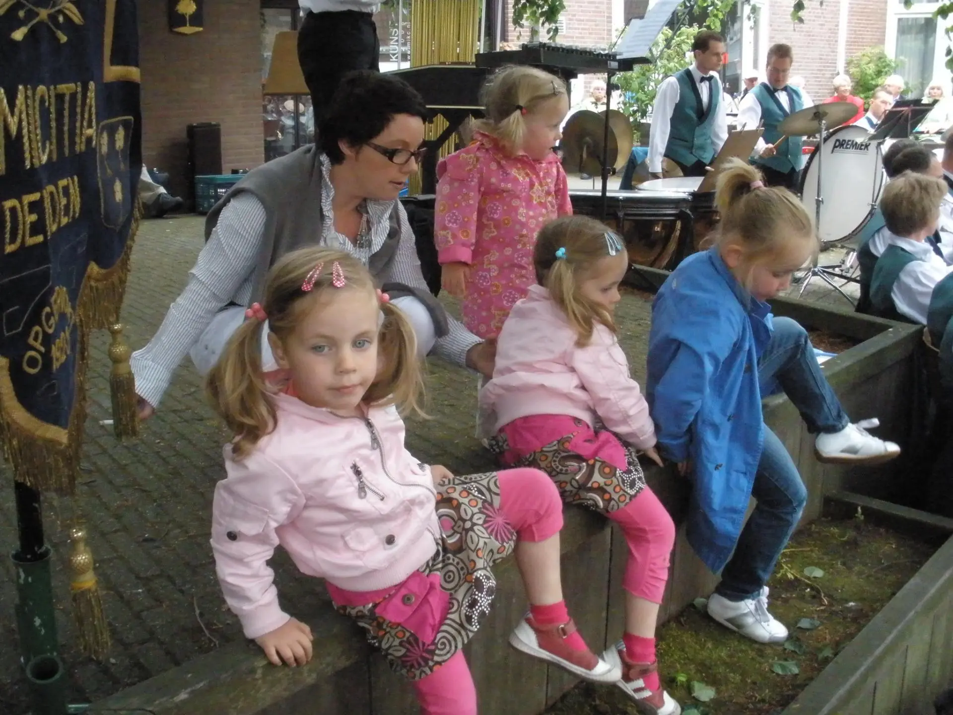 P6070062_album_Concert_bij_gemeentehuis_202208031304071