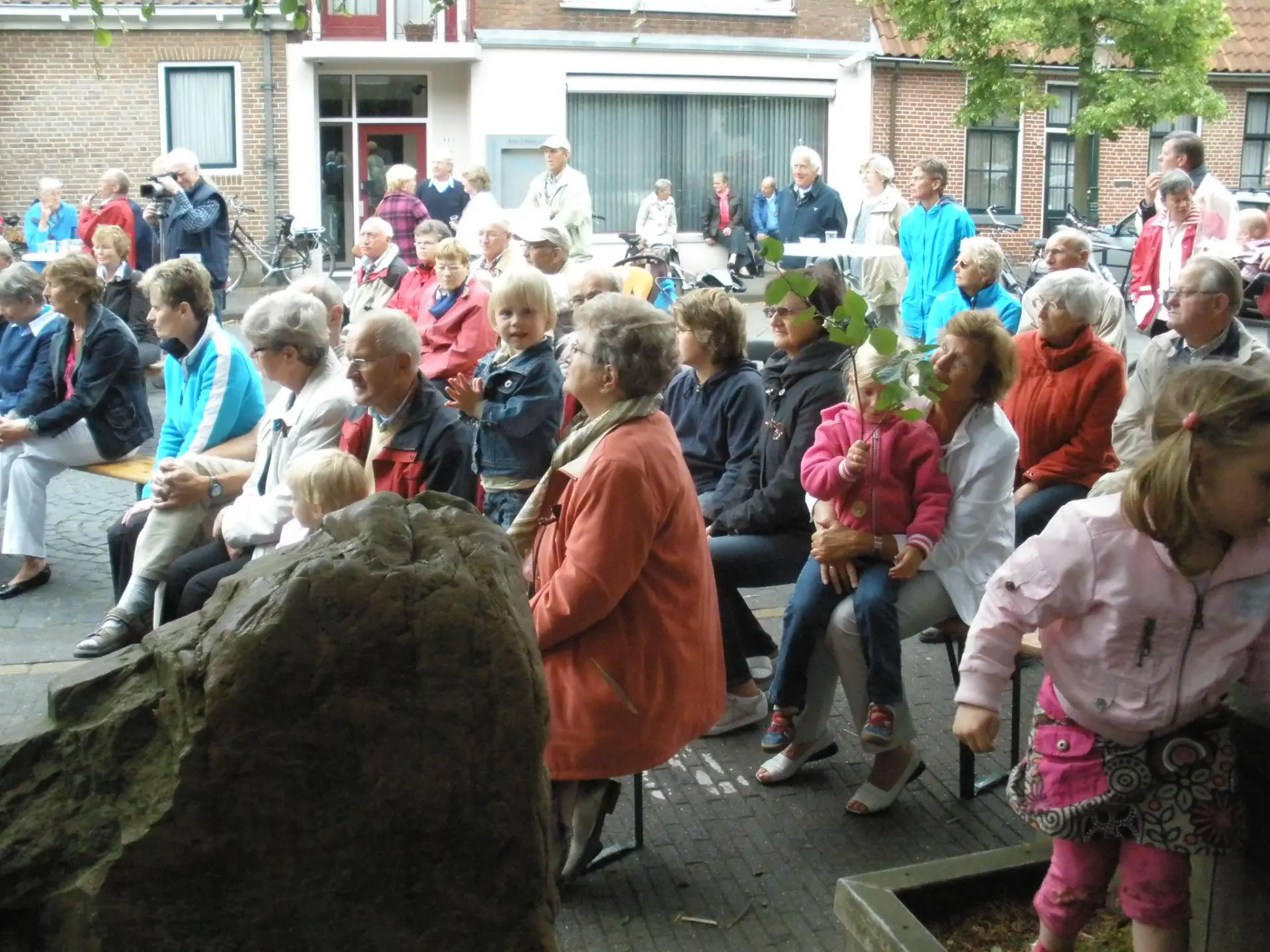 P6070069_album_Concert_bij_gemeentehuis_202208031304081