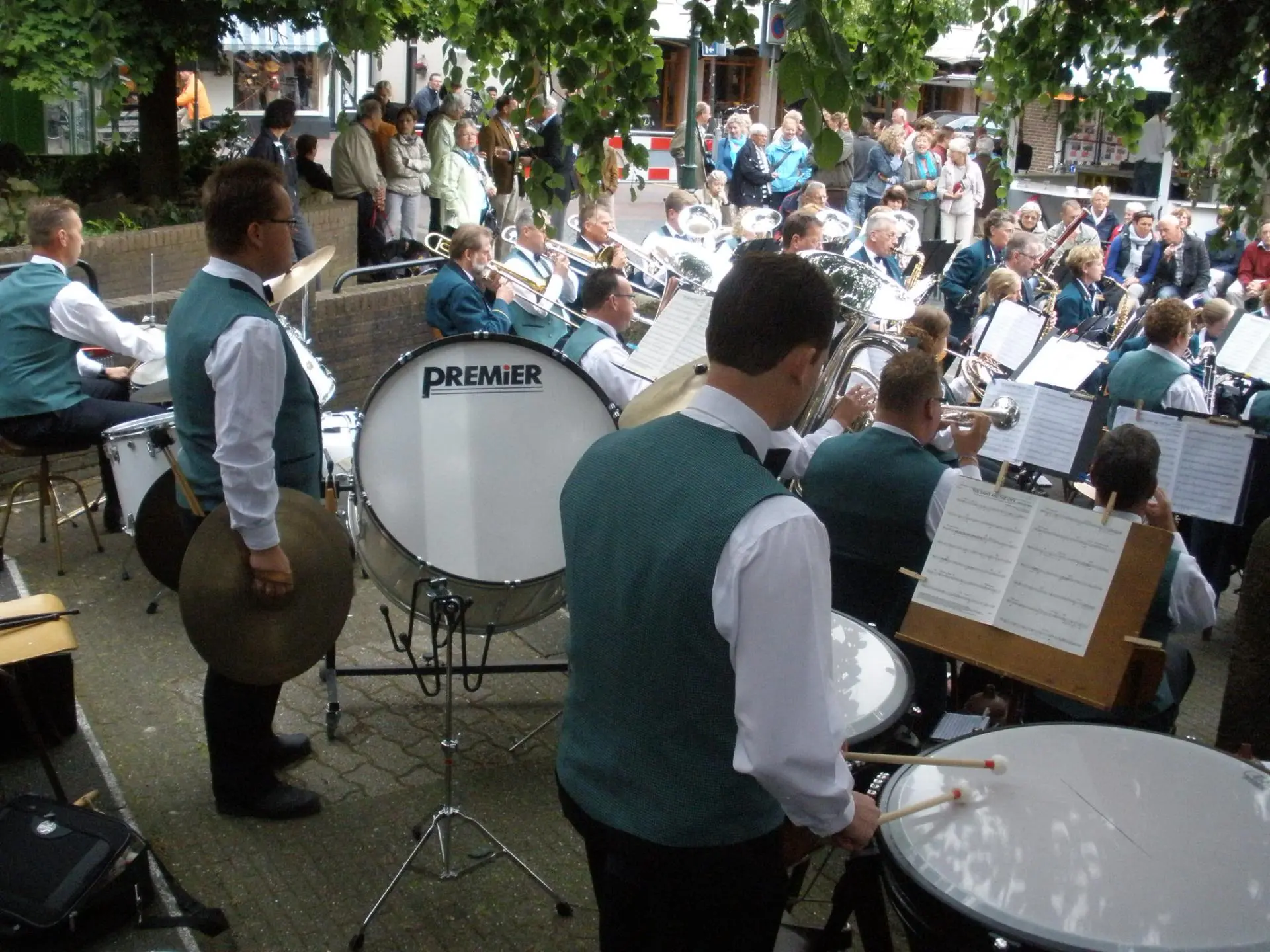 P6070073_album_Concert_bij_gemeentehuis_202208031304091