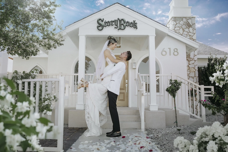Storybook Wedding Chapel by Graceland Las Vegas 07