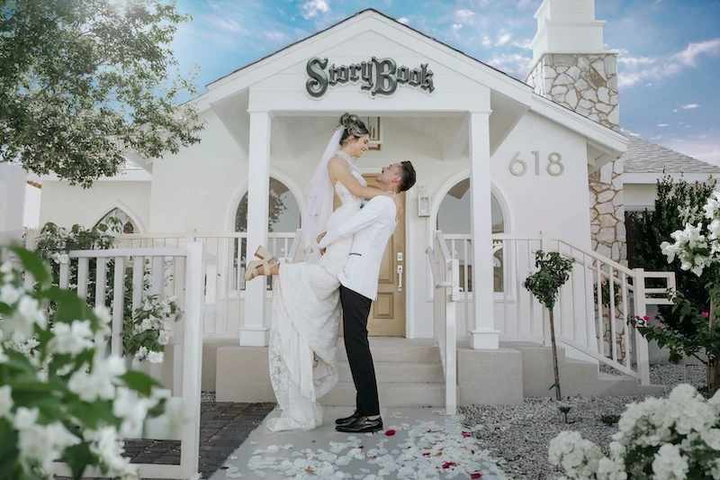 Storybook Wedding Chapel by Graceland Las Vegas 07